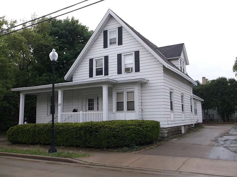 1st image of 515 Jackson St