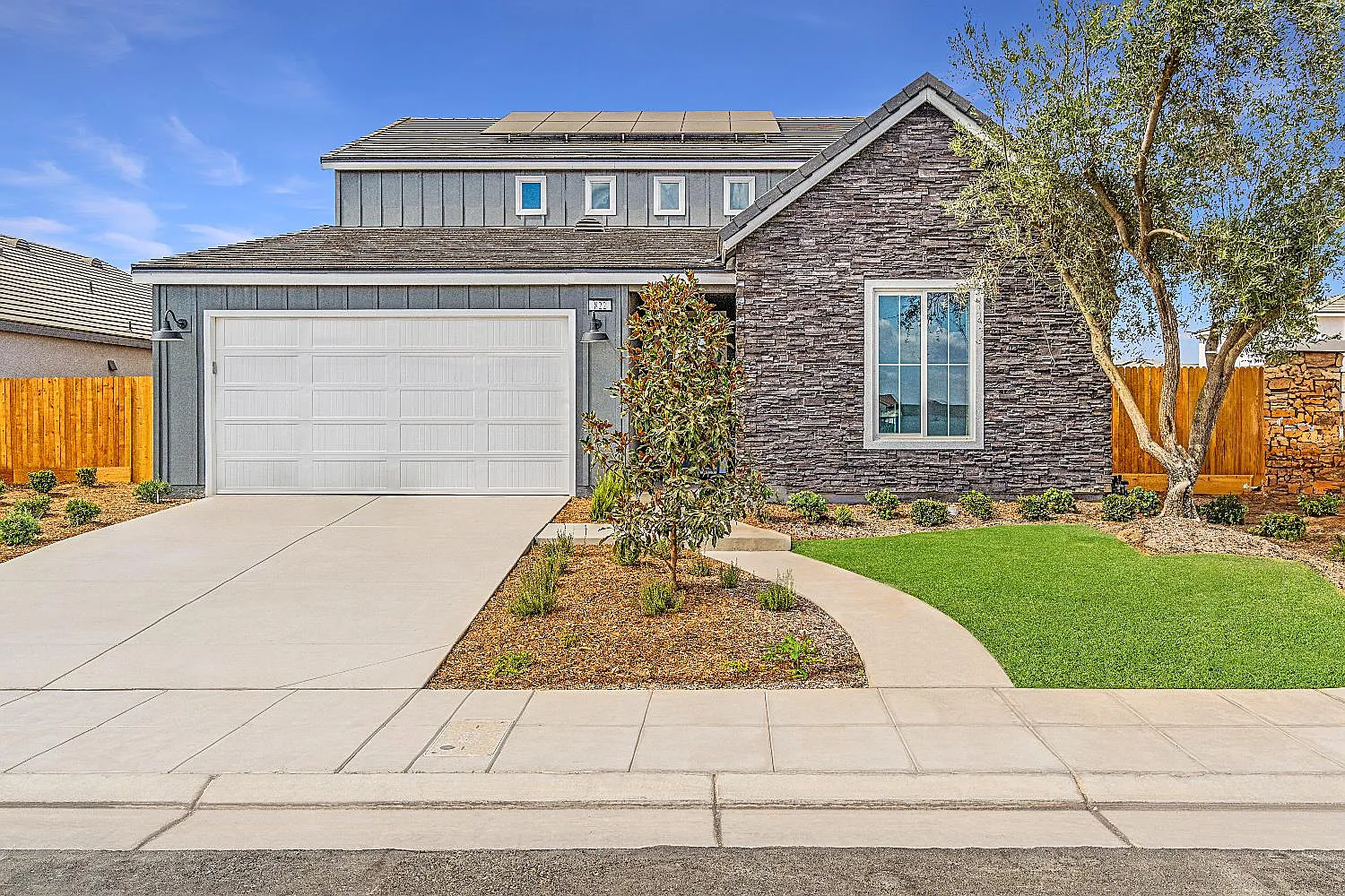 822 S Traverse Dr photo 1