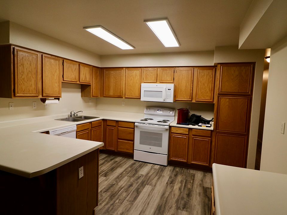 2nd image of 103 Palmer Ct Unit A