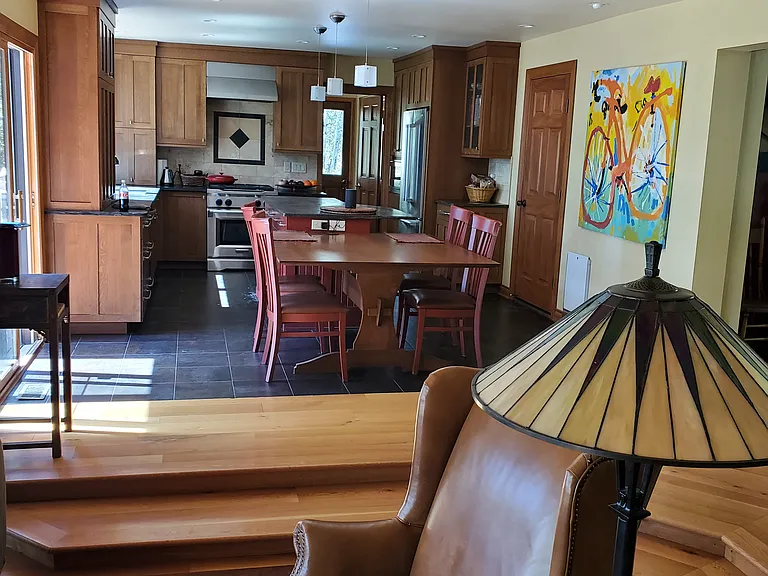 210 Valverdant Ct — Photo 3