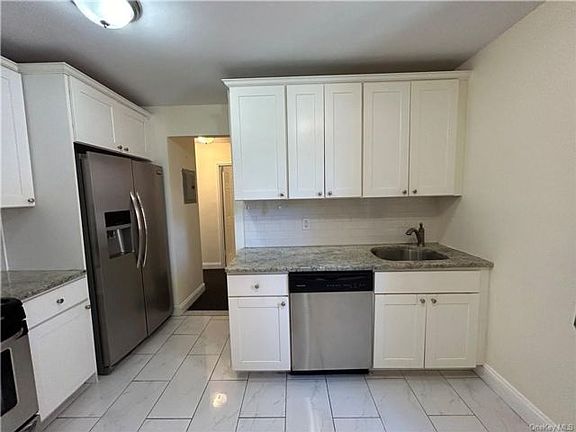 4th image of 1 Sadore Ln APT 4G