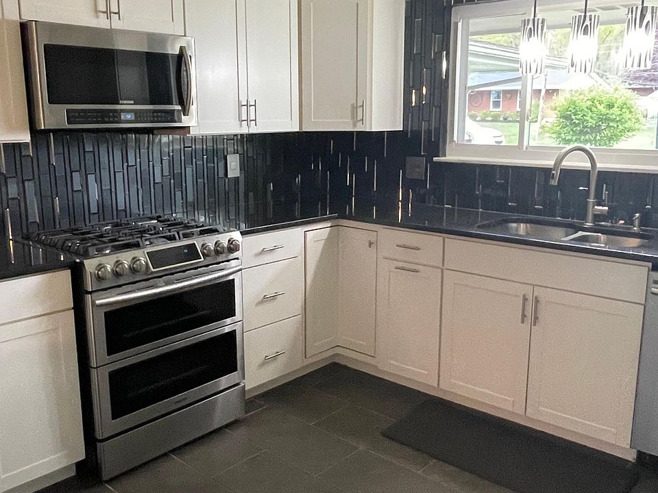 1st image of 2430 Tennyson Dr