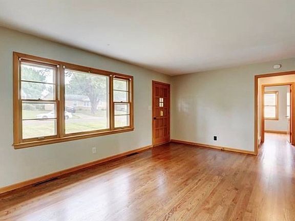 4th image of 6008 Kentucky Ave