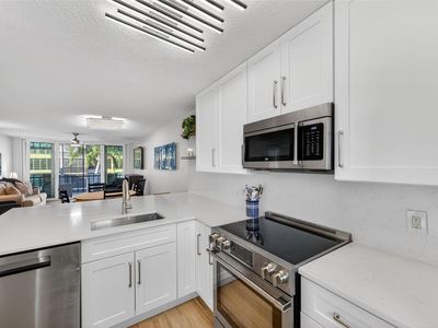 19701 Gulf Blvd APT 328, Indian Shores, FL, 33785