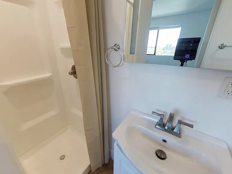 1620 W 35th Pl — Photo 26