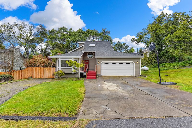 1st image of 2661 Knollwood Dr