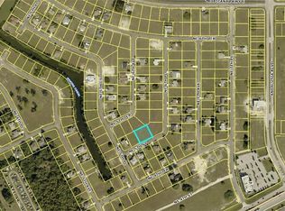 575 NE 5th St, Cape Coral, FL 33909