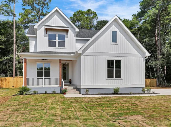 7843 Raintree Rd, Wilmington, NC 28411