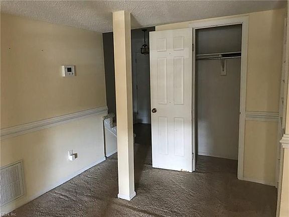 4th image of 3147 Reese Dr