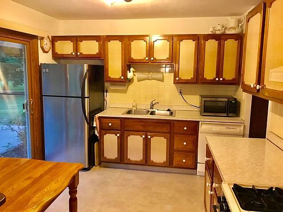 5th image of 8325 E 133rd St