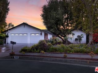 4607 Stark Ave, Woodland Hills, CA 91364