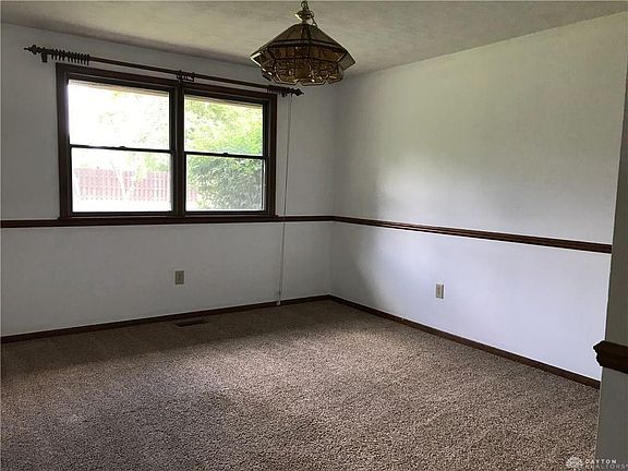5th image of 1196 Brookside Dr