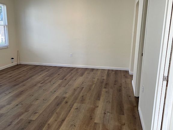 3rd image of 1710 Broad St