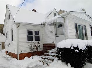 8605 Fosdick Rd, Valley View, OH 44125