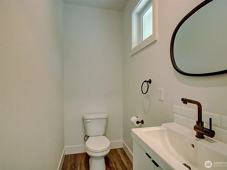 313 E Hazel St #D — Photo 19
