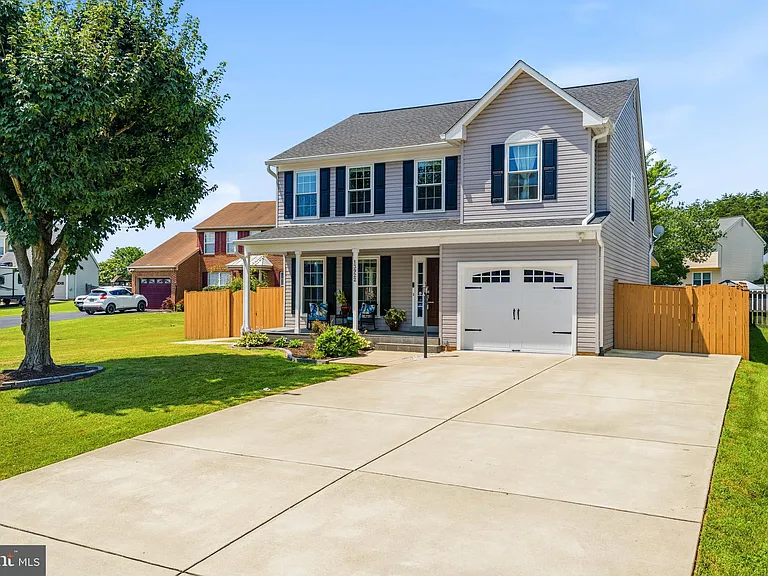 13922 Rutgers Ct — Photo 3