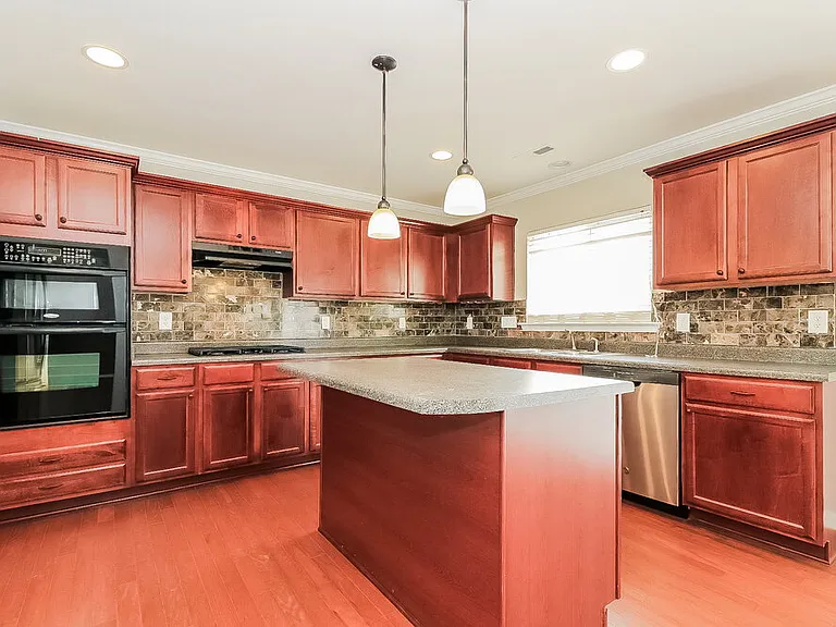 3104 Cynthiana Ct — Photo 7