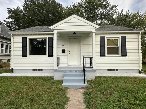 1612 S Arago St, Peoria, IL 61605