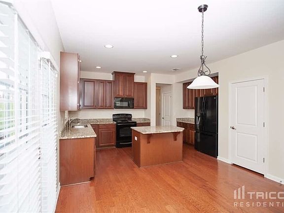 5th image of 2504 Broome St