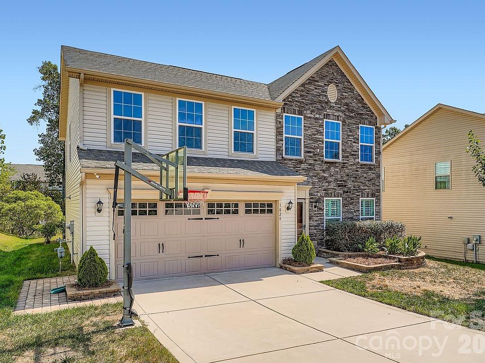 2nd image of 1829 Mill Creek Ln SW