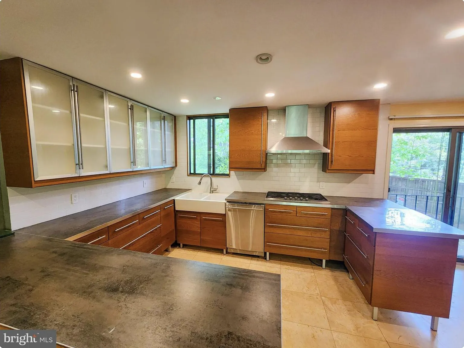 7950 Inverness Ridge Rd — Photo 3