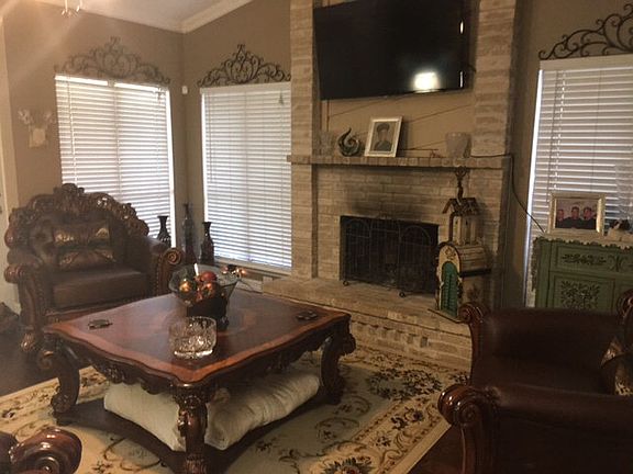 5th image of 218 Kensington Dr