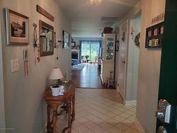 3rd image of 69 Buckingham Drive N