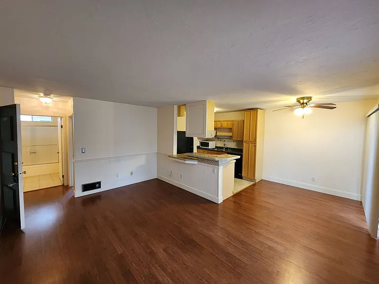 9568 Carroll Canyon Rd #250 — Photo 4