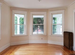 418 Essex St #1, Salem, MA 01970