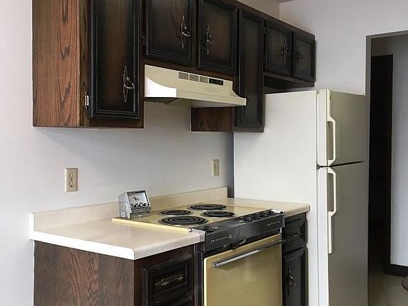 3rd image of 3102 3rd St N APT 205