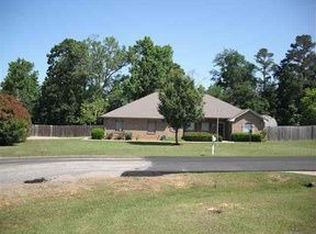 1000 Jamerison Rd, White Oak, TX 75693