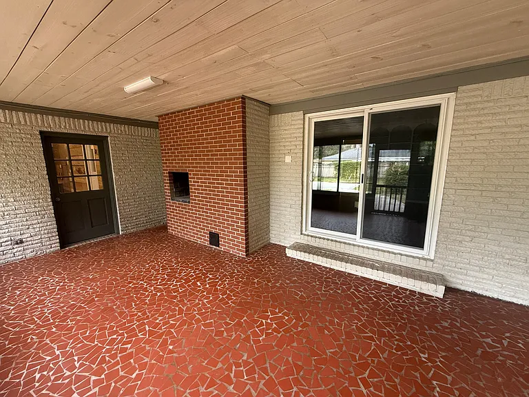 2374 Stafford Dr — Photo 52
