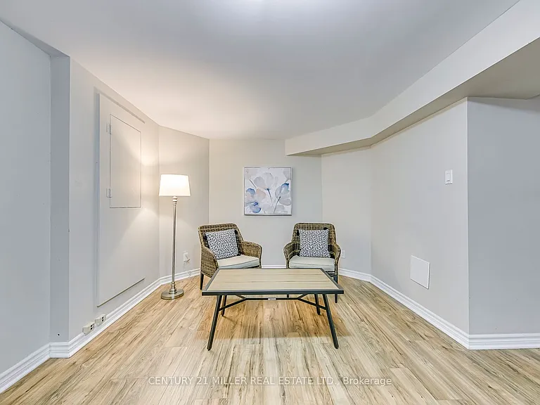 1351 Fieldcrest Ln #LOWER — Photo 8
