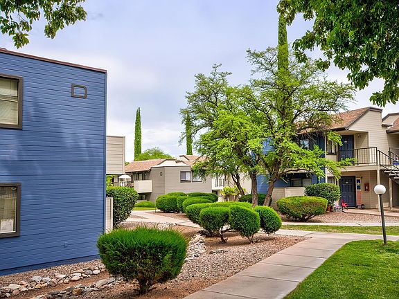 3rd image of 4250 E Foothills Dr #1009