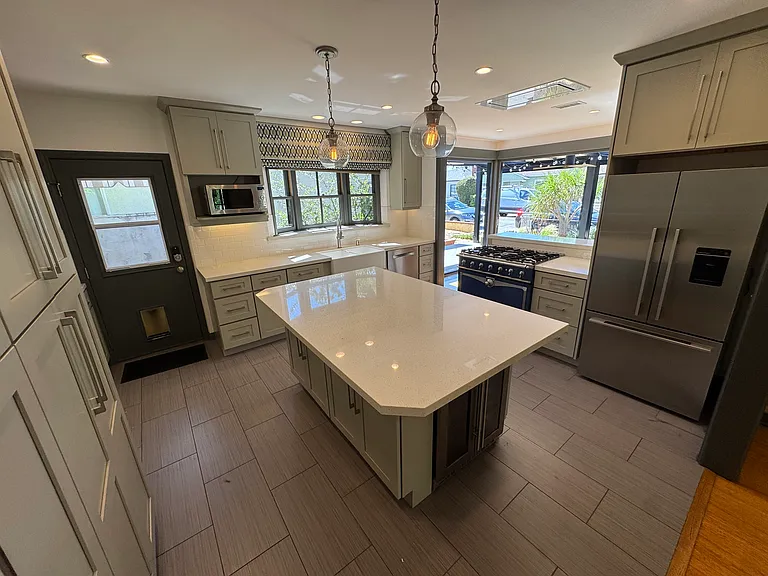 222 Saint Joseph Ave — Photo 6