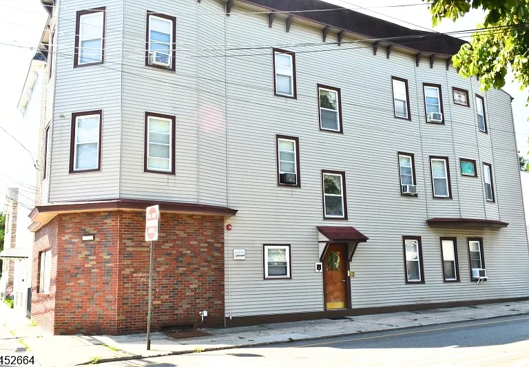 139 Ray St #1 — Photo 1