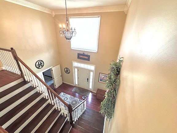 3rd image of 316 Ruby Ct