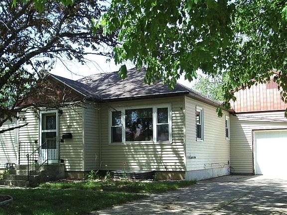 3rd image of 1621 2nd Ave N