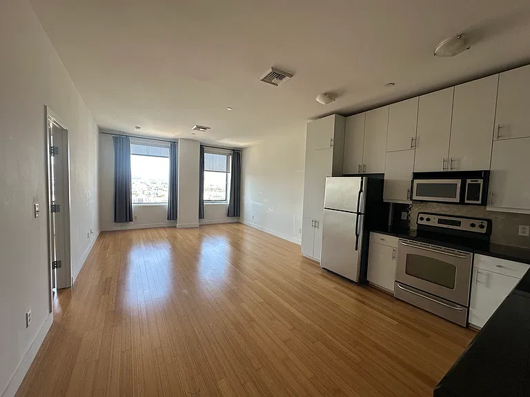 3810 Wilshire Blvd #1801 — Photo 3