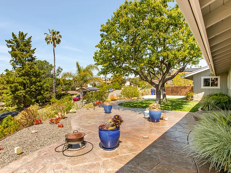 17175 Tam O Shanter Dr — Photo 39