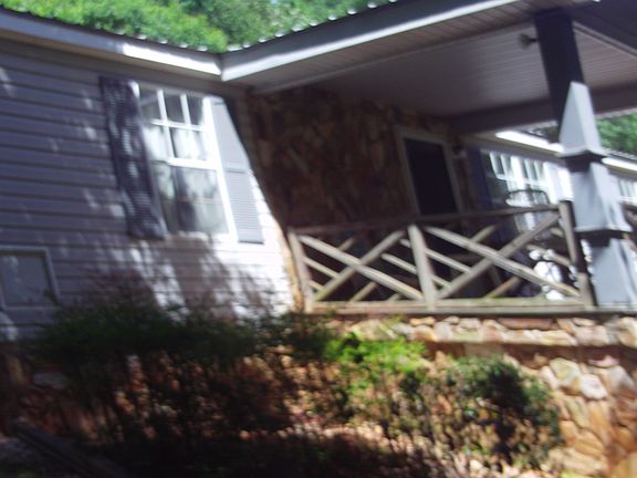 Another view of front of hom