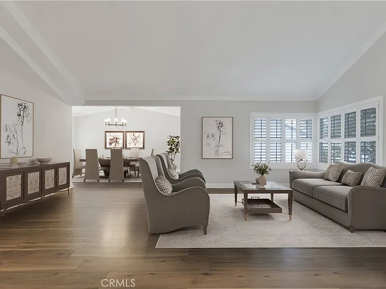 4895 N Buttercreek Rd — Photo 3