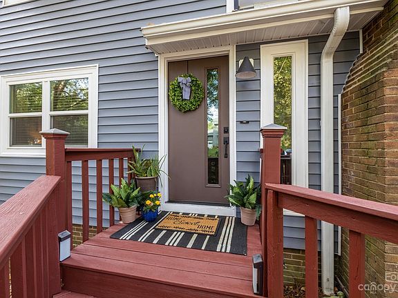 4th image of 8108 Park Vista Cir