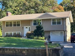 168 Oak St, Westwood, MA 02090