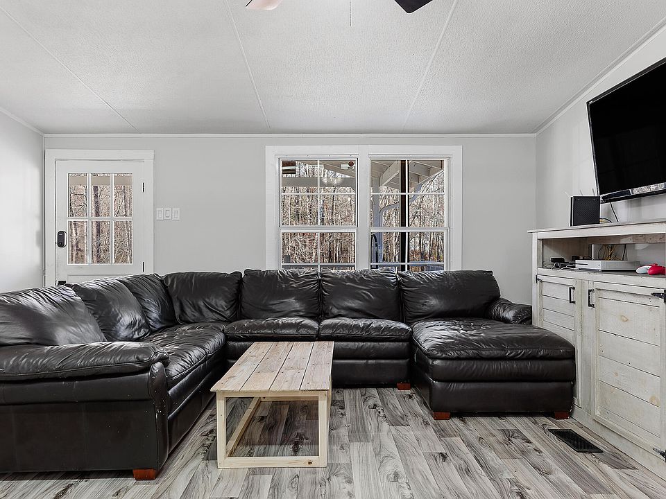 2009 Dawnville Beaverdale Rd NE, Dalton, GA 30721 Zillow