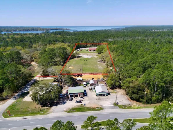 7454 Jesse Rd, Navarre, FL 32566