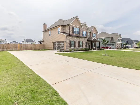100 Pearl Moss Ln, Kathleen, GA 31047