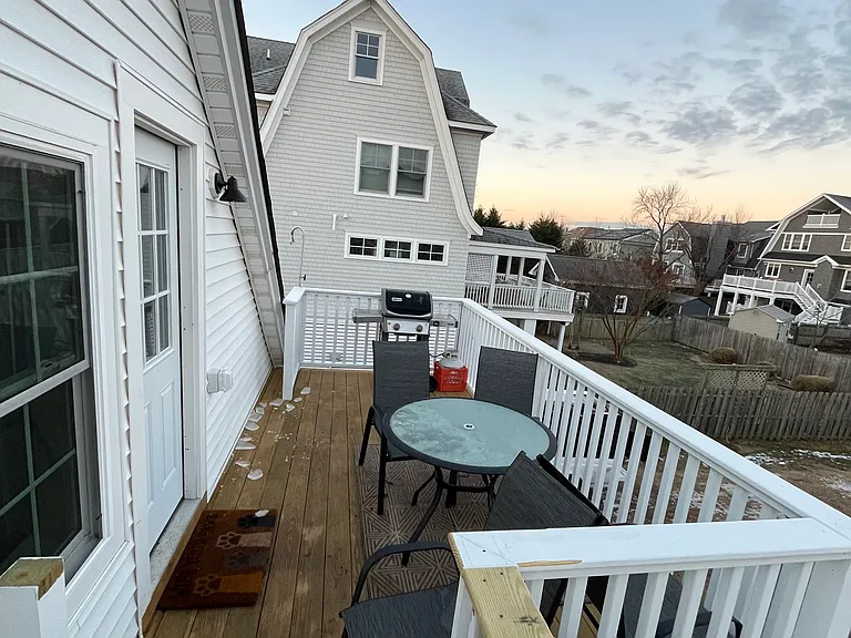 40 Waterman Ave #B — Photo 12