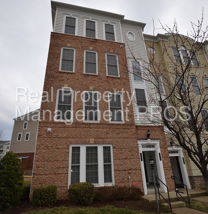 1st image of 2354 Brookmoor Ln #386A