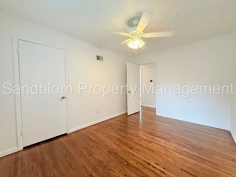 3737 E 37th Pl — Photo 15